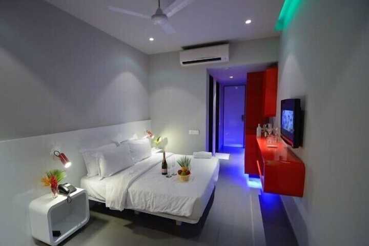 Room 16 of 46