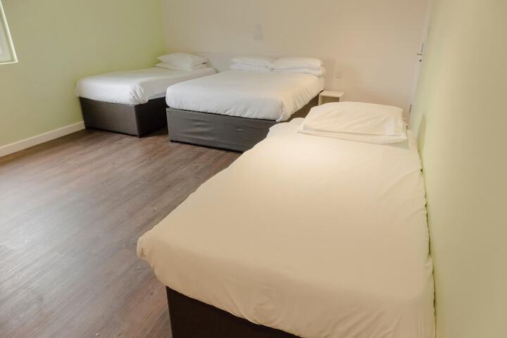 Room 12 of 19