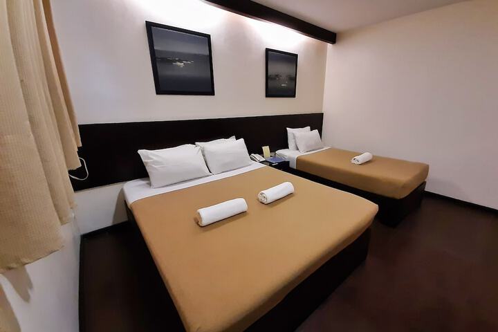 Room 6 of 19