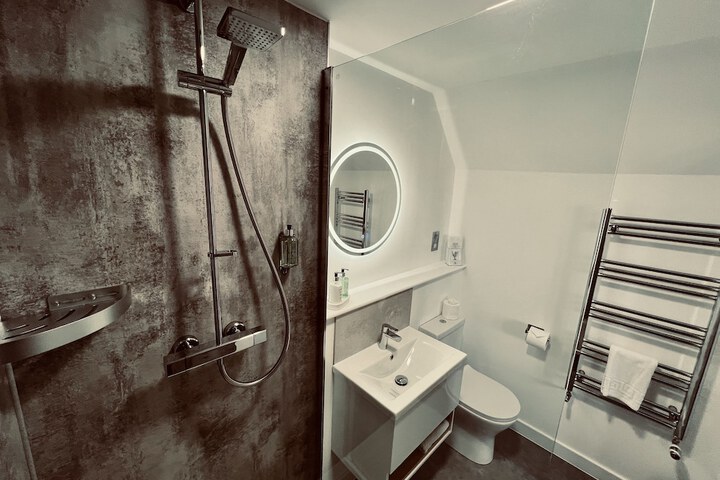 Room 55 of 95