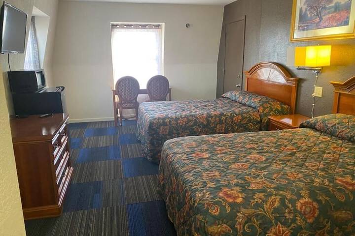Room 7 of 28
