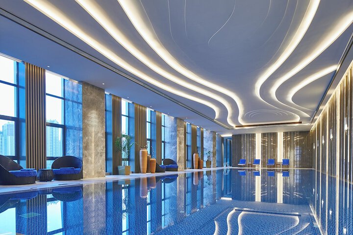 Hotel with Pool