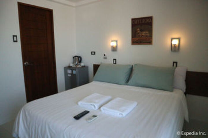 Room 18 of 38