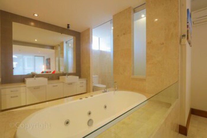 Breakfast/Coffee Service 4 of 19