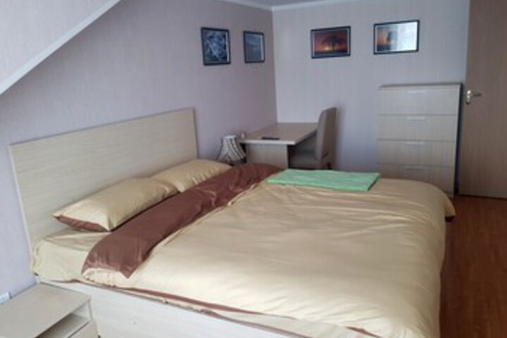 Room 11 of 15