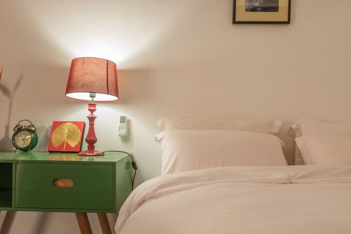 Room 4 of 30