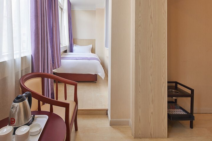 Room 40 of 60