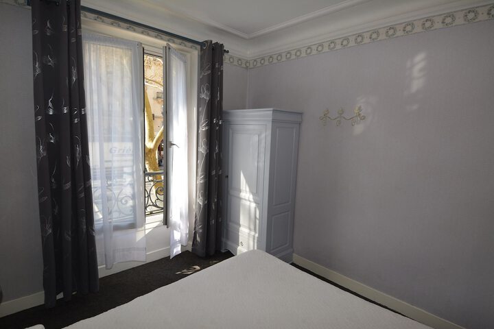 Room 7 of 35