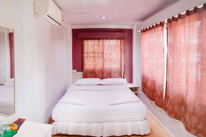 Room 3 of 22