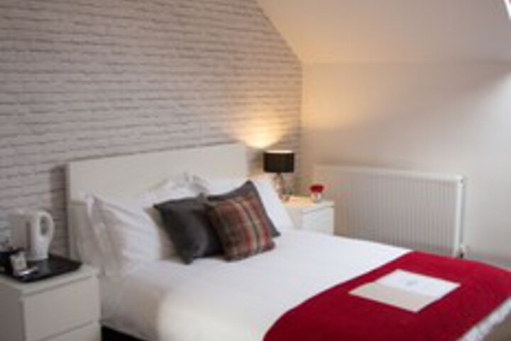 Room 18 of 50