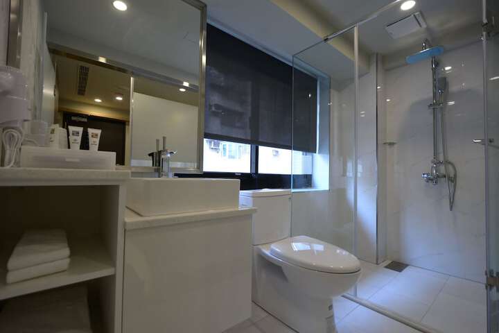 Room 30 of 41