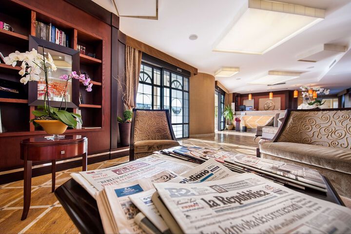 Guest Lobby