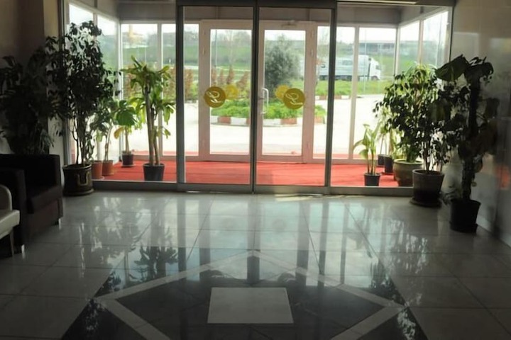 Hotel 4 of 34