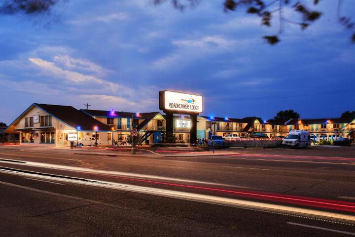 Roadrunner Lodge Motel