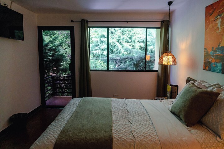 Room 13 of 64