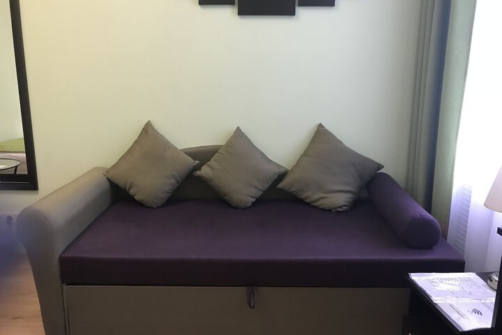 Room 82 of 127