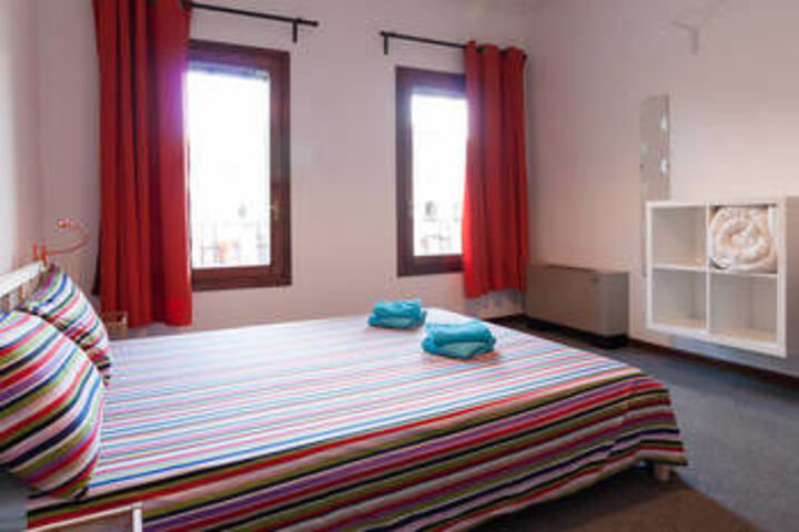 Room 10 of 19