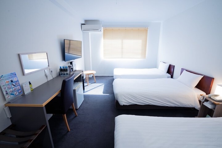 Room 12 of 40