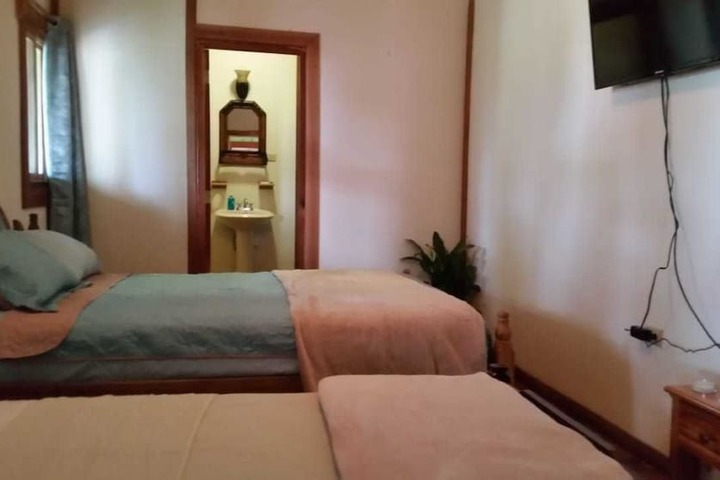 Room 4 of 6