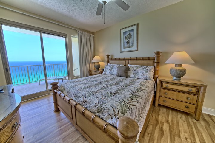 Room 2 of 35