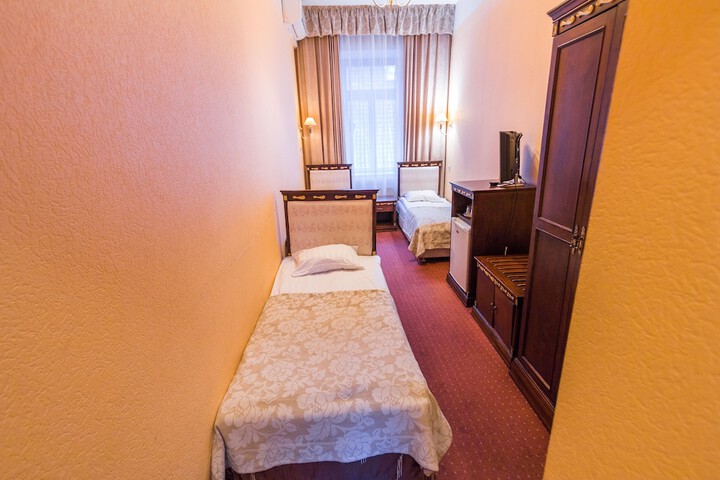 Room 26 of 131