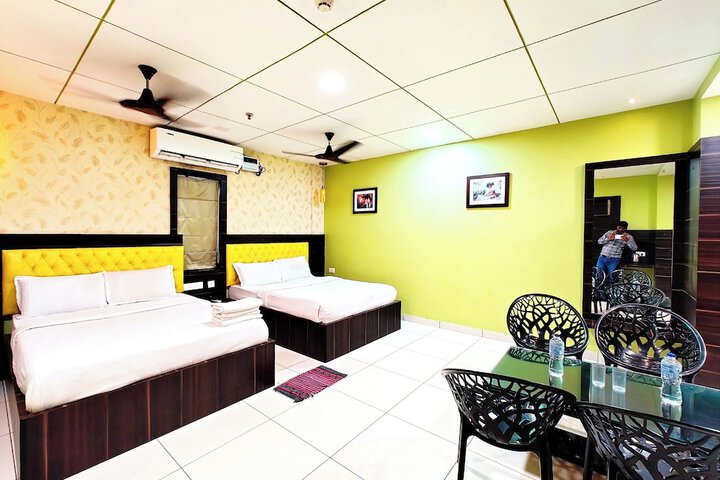 Room 15 of 22