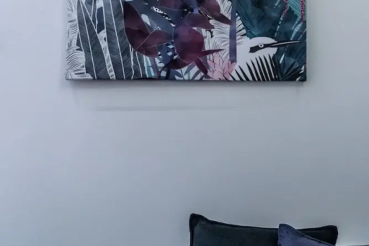 Room 6 of 14