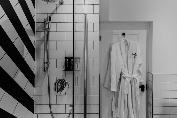 Room 15 of 26