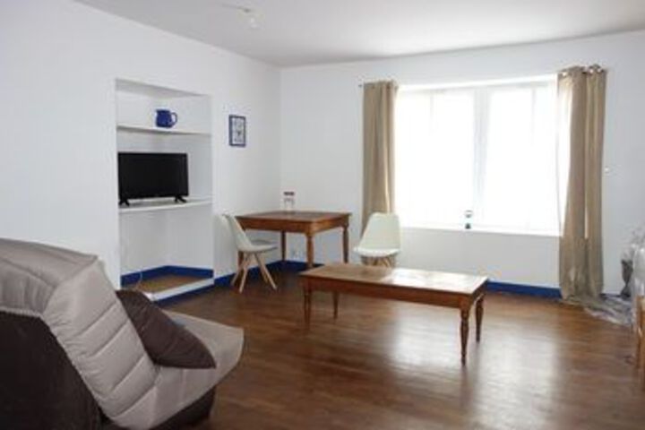 Room 17 of 24