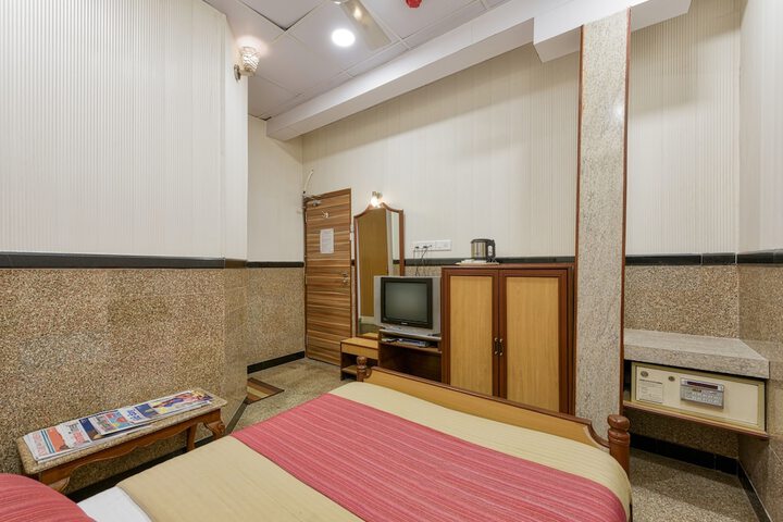 Room 14 of 68