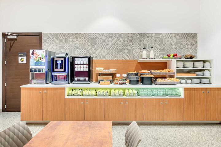 Dining Photos