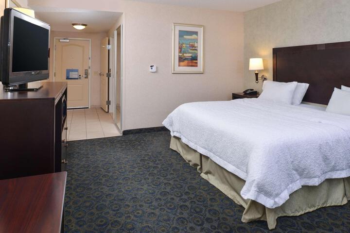 1 King Bed (1 of 19)