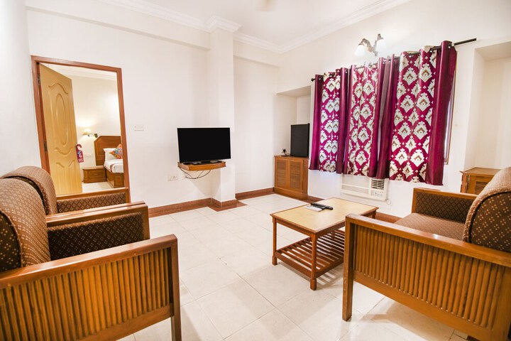 Hotel Lobby
