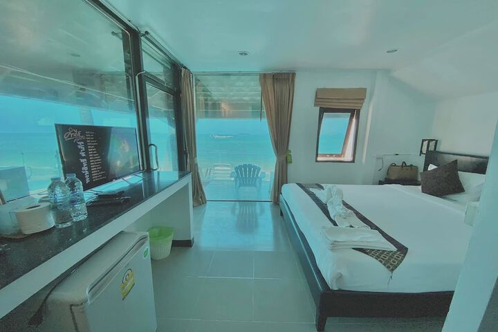 Room 17 of 72