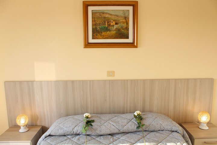 Room 20 of 136