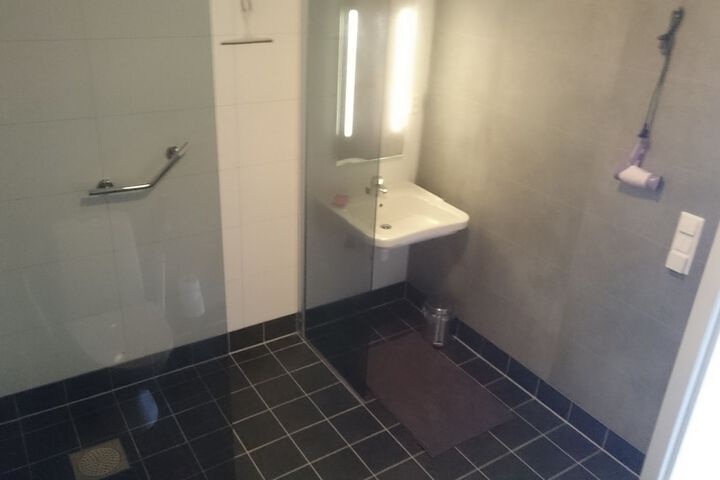 Room 12 of 14
