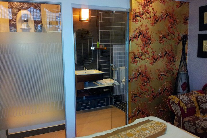 Room 6 of 44