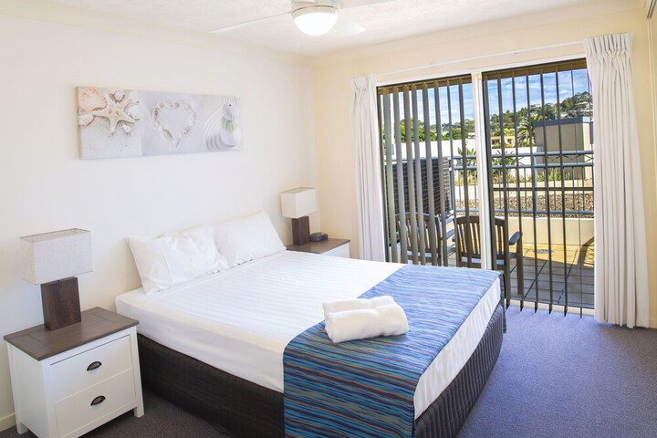 Room 4 of 35
