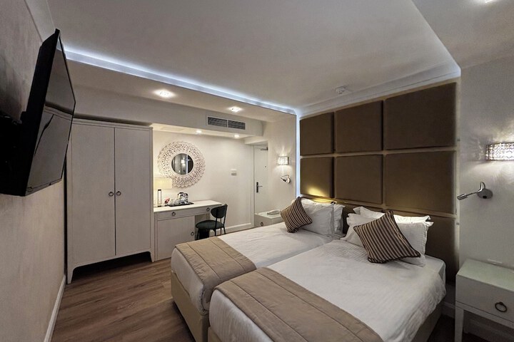 Room 17 of 58