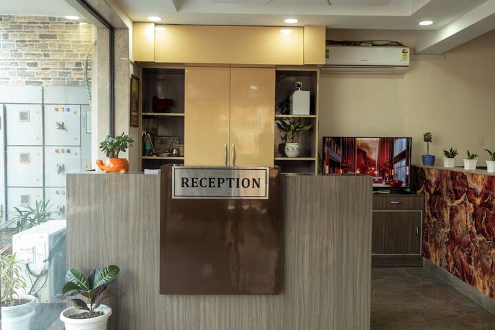 Hotel Interior 4 of 29