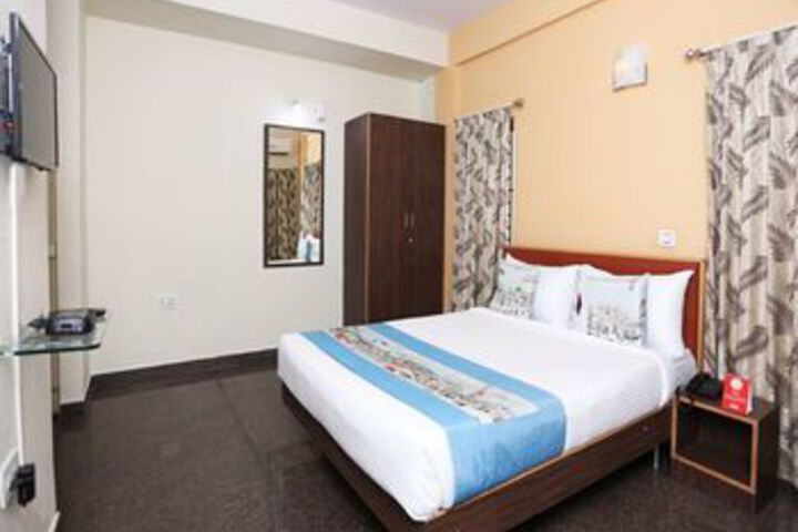 Room 11 of 21