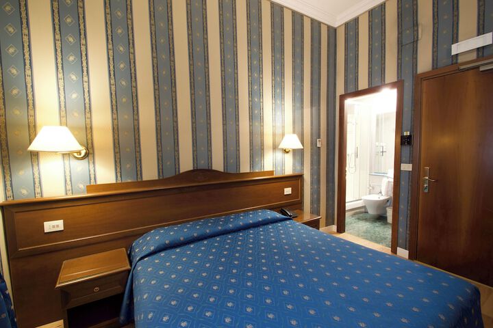 Room 42 of 72