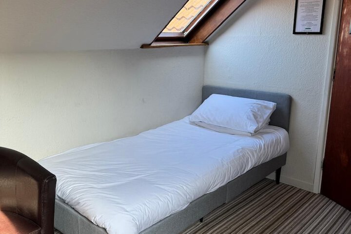 Room 54 of 119