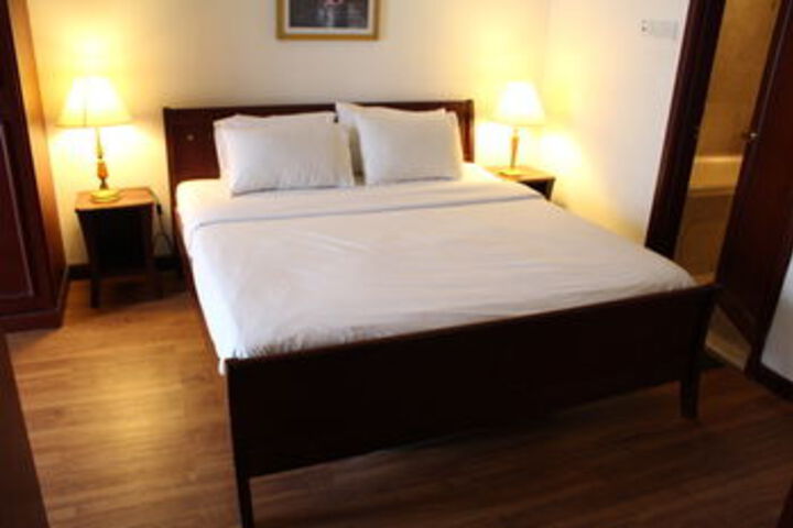 Room 40 of 83