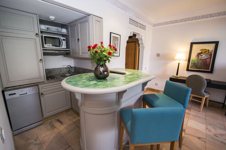 Private kitchenette