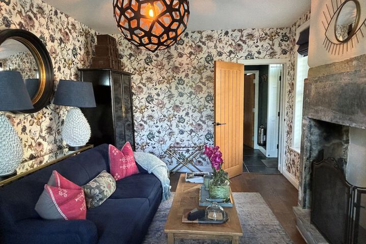Room 49 of 90