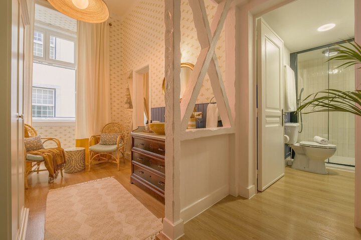 Room 47 of 60