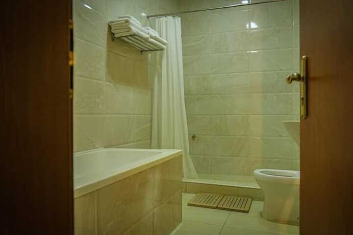 Room 26 of 60