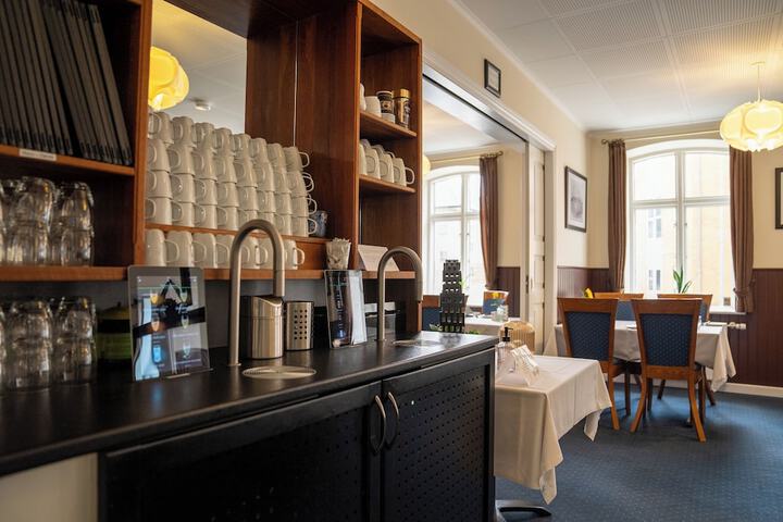 Breakfast/Coffee Service 44 of 69
