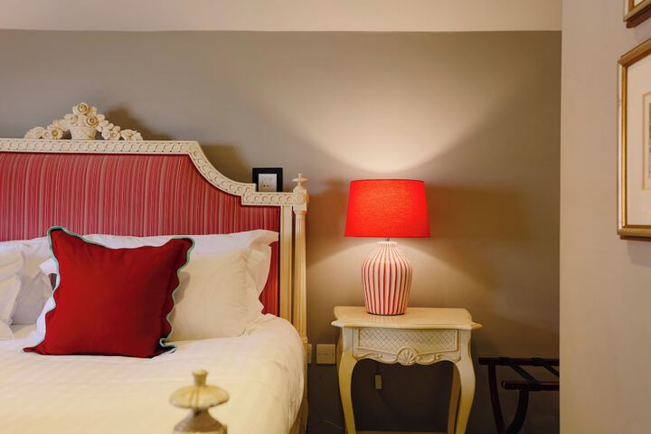 Room 17 of 51